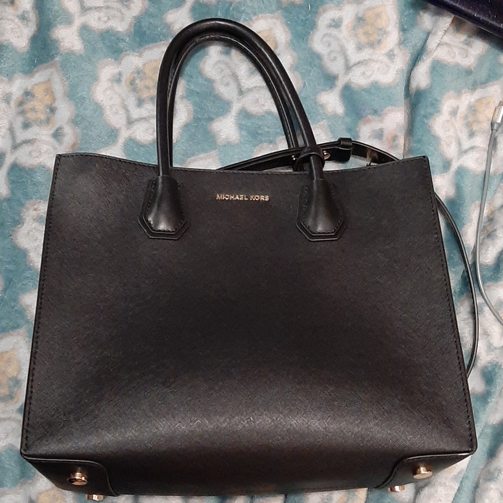 DO NOT BUY Michael Kors Large convertible tote
